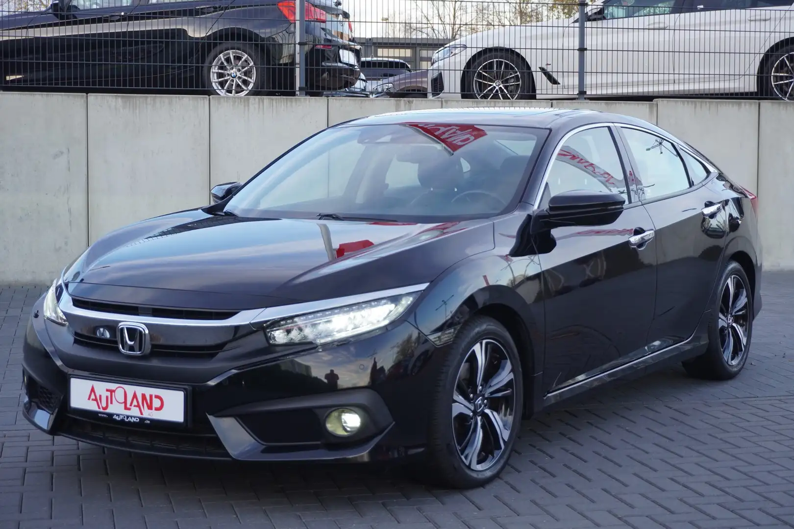 Honda Civic 1.5 Executive LED Totwinkel 4x Sitzheizung Noir - 2