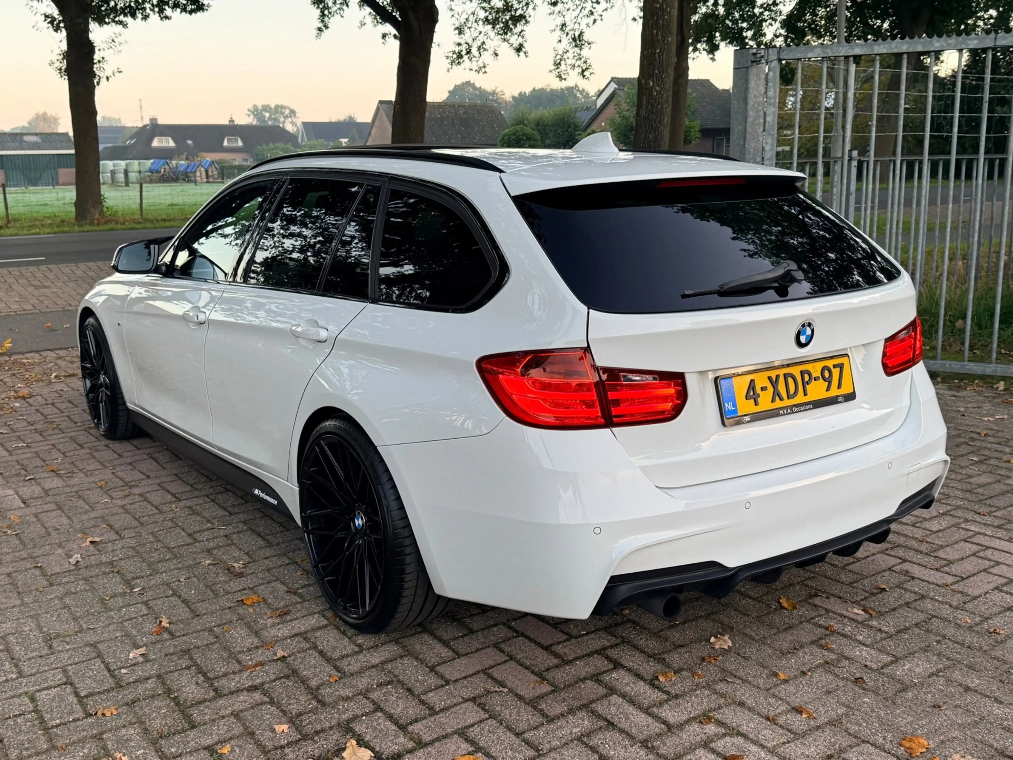 BMW 316 3-serie Touring 316i Executive M Sport|Nieuwe Kett — photo 10