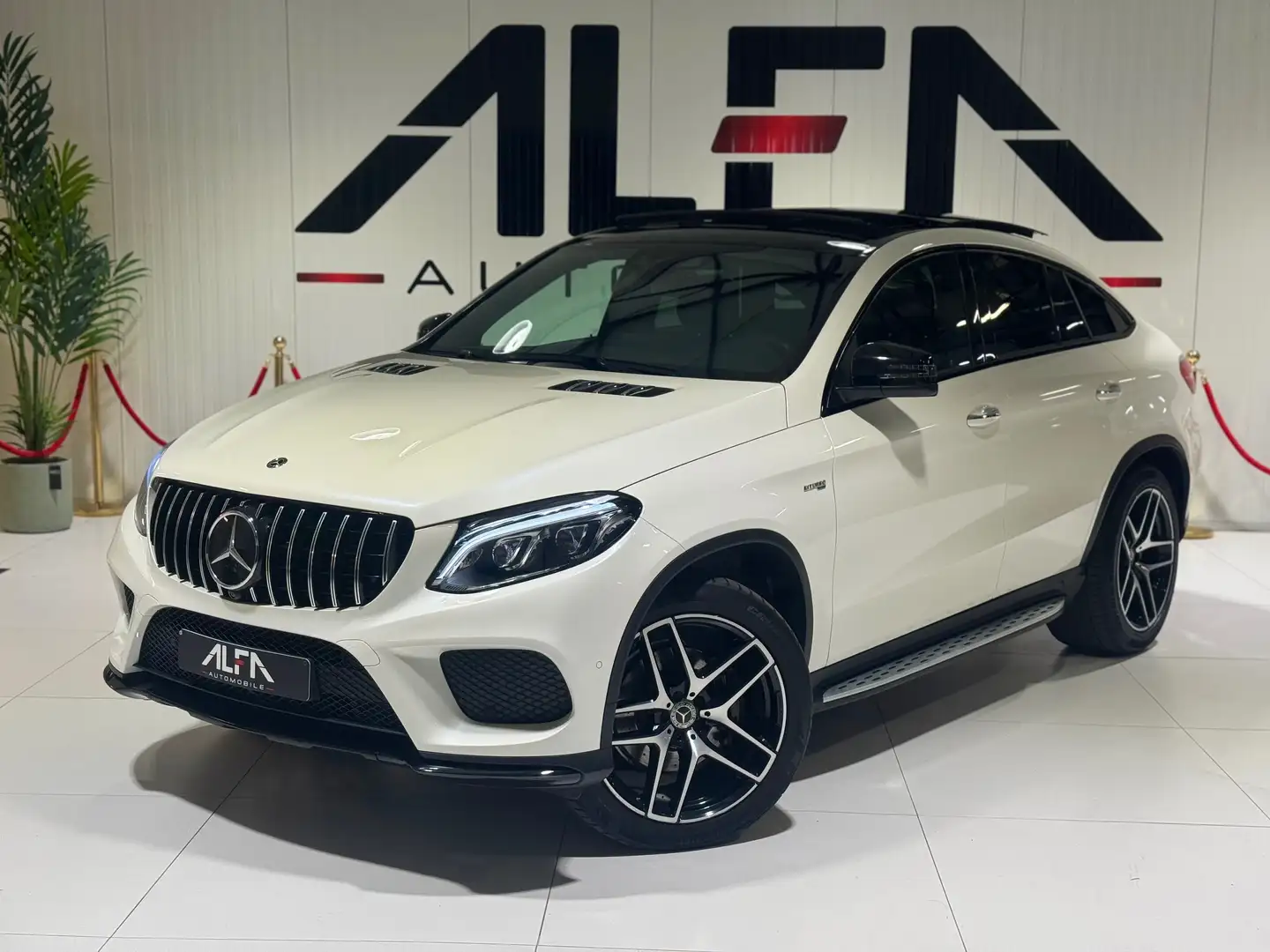 Mercedes-Benz GLE 350 d 4-Matic Coupé *Pack AMG*Exclusive*Garantie 12 Blanc - 1