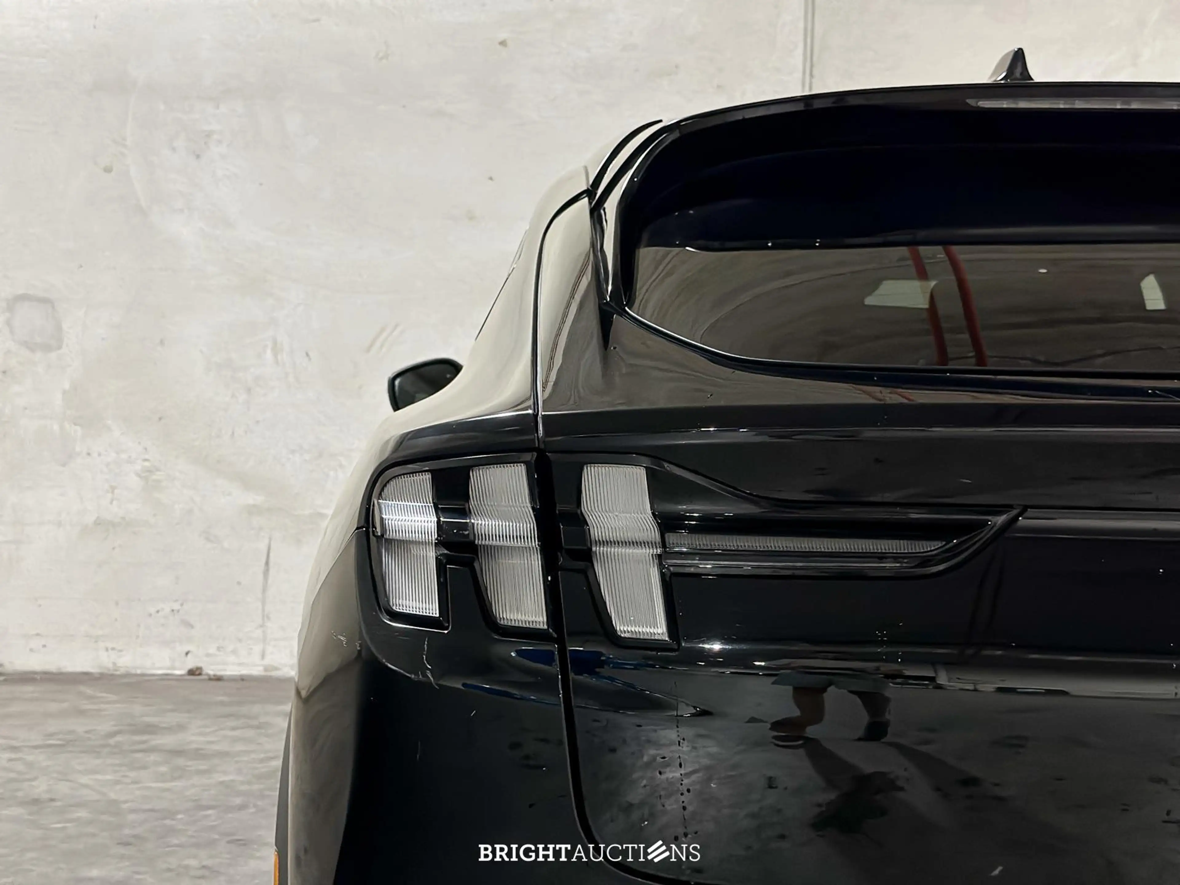 Ford Mustang Mach-E RWD 75 kWh — photo 15