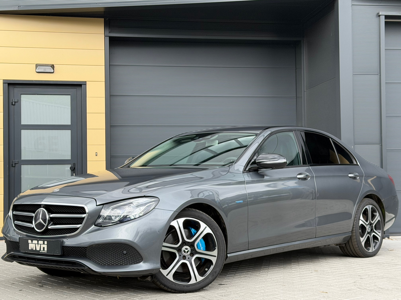 Mercedes-Benz E 350 e Business Solution AMG - 2017 - Head up - 360 Cam