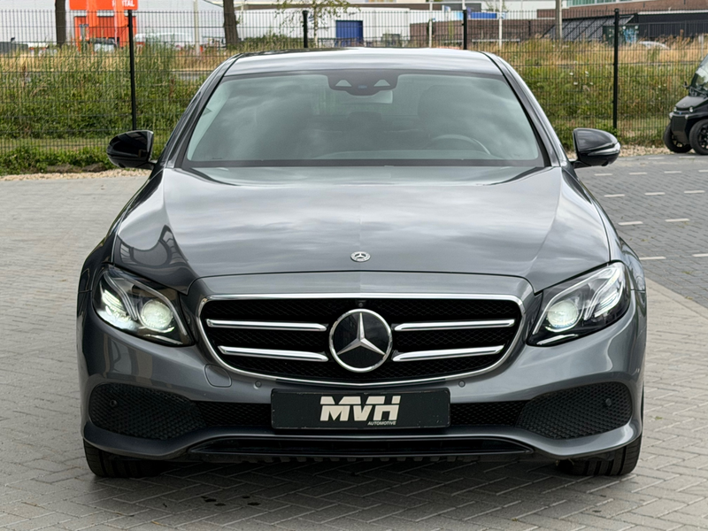 Mercedes-Benz E 350 e Business Solution AMG - 2017 - Head up - 360 Cam — photo 8