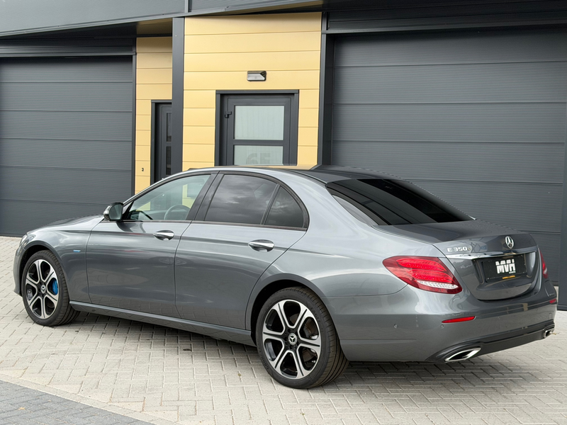 Mercedes-Benz E 350 e Business Solution AMG - 2017 - Head up - 360 Cam — photo 6