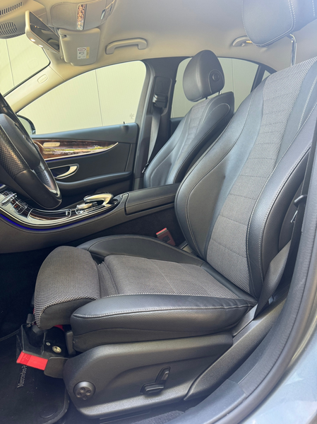 Mercedes-Benz E 350 e Business Solution AMG - 2017 - Head up - 360 Cam — photo 12
