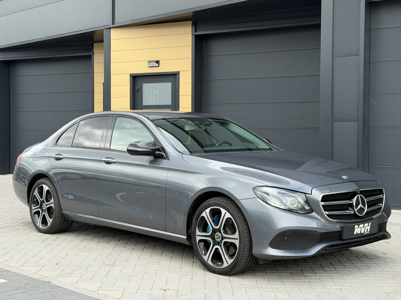 Mercedes-Benz E 350 e Business Solution AMG - 2017 - Head up - 360 Cam — photo 7
