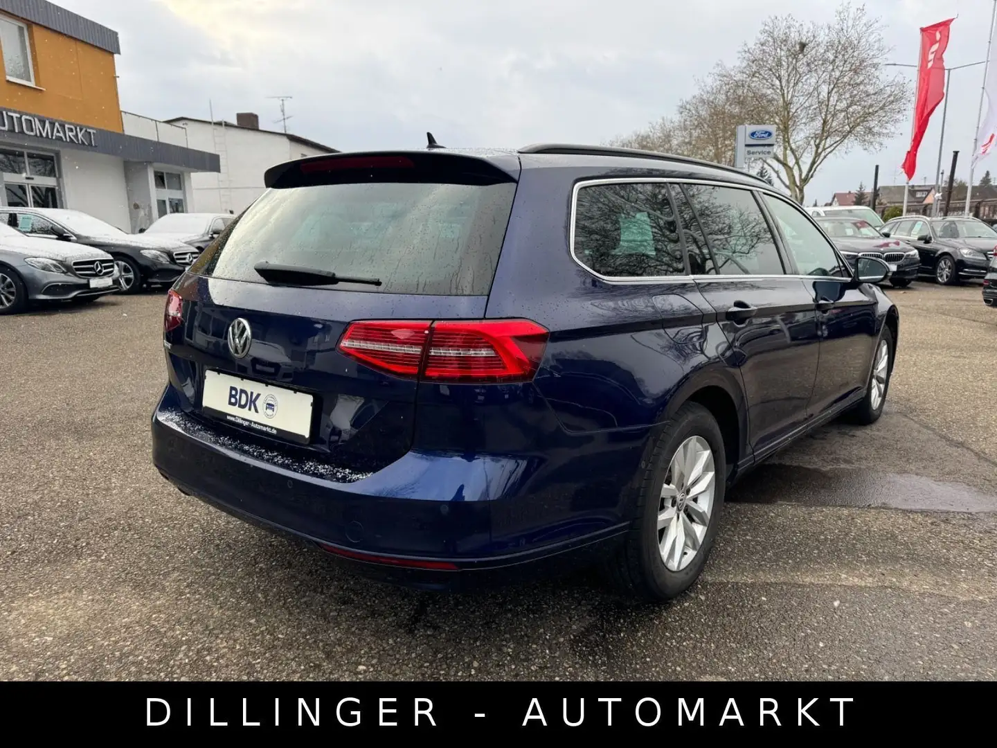 Volkswagen Passat Variant Passat Var. DSG Virtual Cock LED Nav AHK 360-Kam Blau - 2