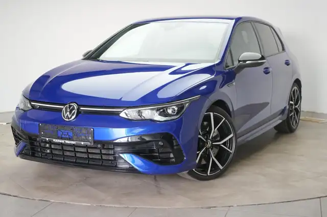 Volkswagen Golf view 3