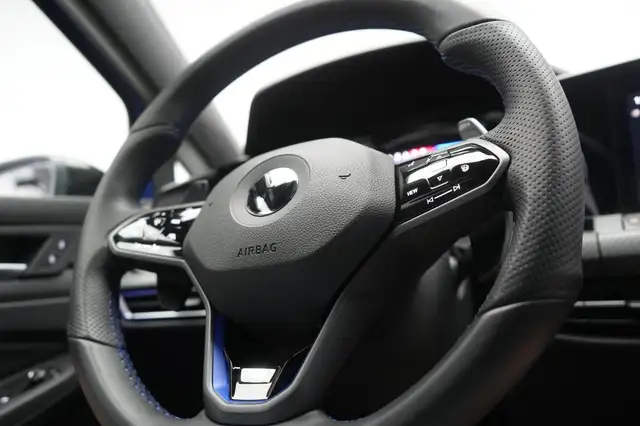 Volkswagen Golf view 15