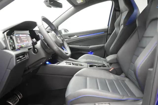 Volkswagen Golf view 10
