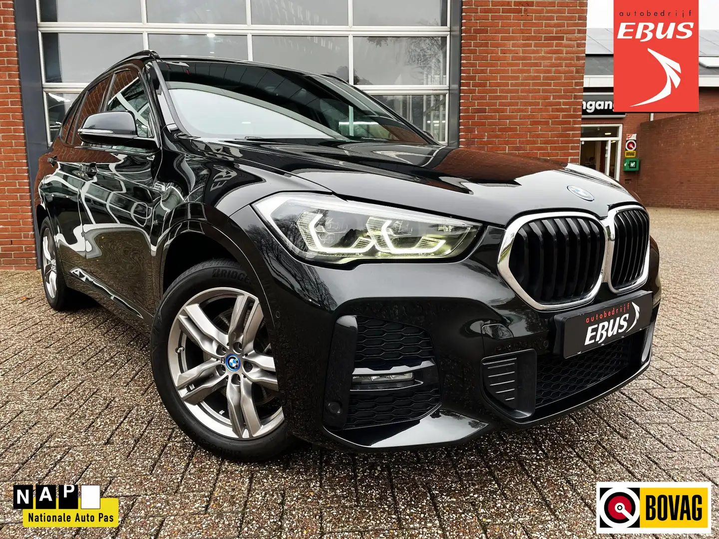 BMW X1 xDrive25e High Executive M-Sport Noir - 1