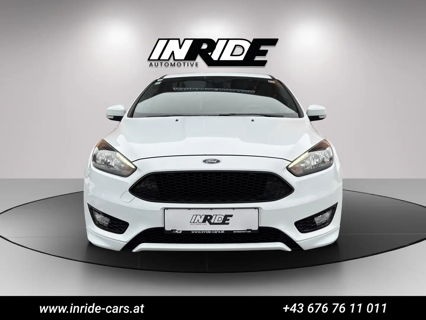 Ford Focus ST-Line*Navi*Scheibenhzg*Sitzhzg*CarPlay*Erstbesit Weiß - 2