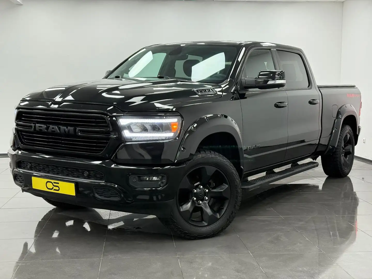 Dodge RAM 5.7 V8 HEMI 4x4*Bighorn* LED *Garantie*Leder* Schwarz - 1