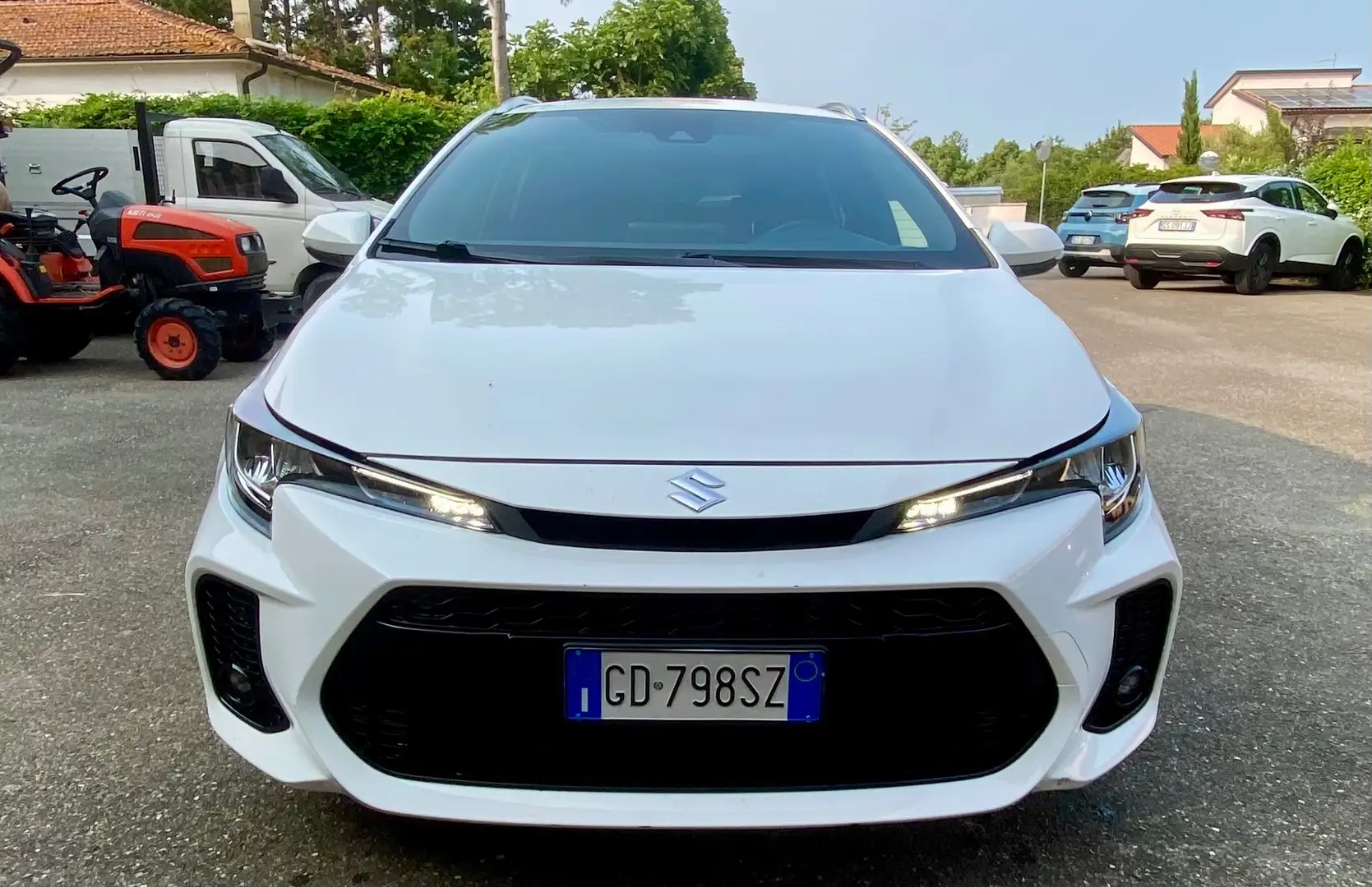 Suzuki Swace Swace 1.8h Cool e-cvt Bianco - 1