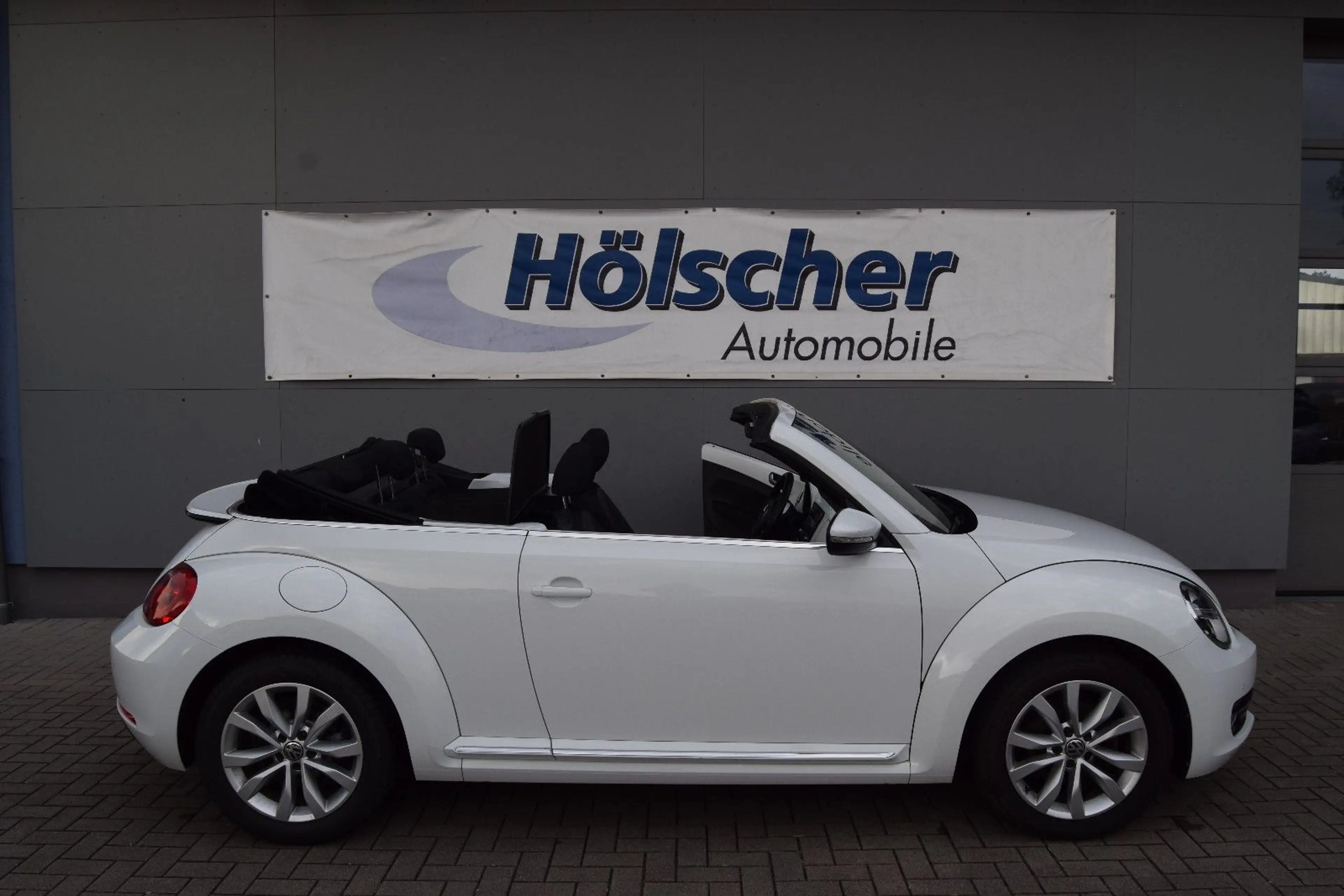 Volkswagen Beetle Cabriolet Design — photo 5