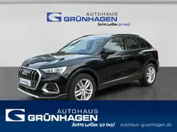 Audi Q3 40 2.0 TFSI quattro DSG ACC LED Spurassist advanced Autom./Klima/Multi Media Interface MMI Basic Plus / MMI Radio Plus