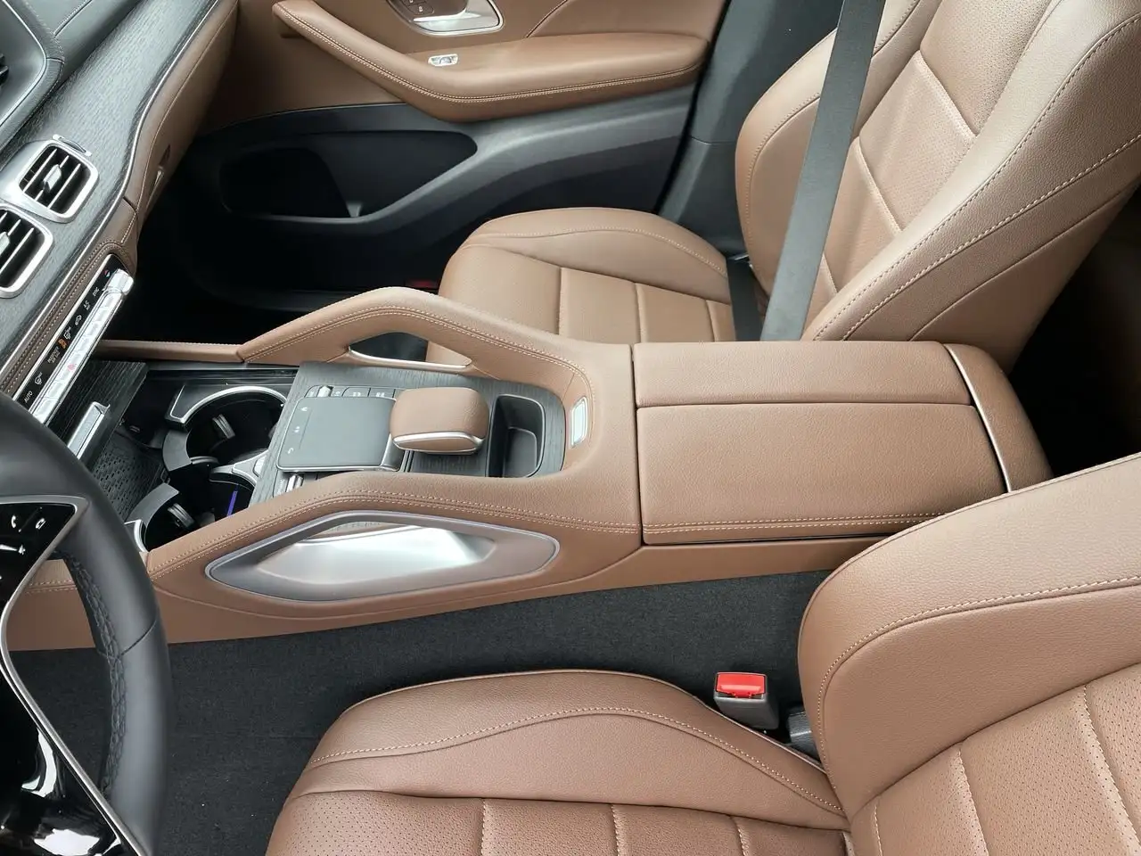 Mercedes-Benz GLE снимка Mercedes-Benz GLE
