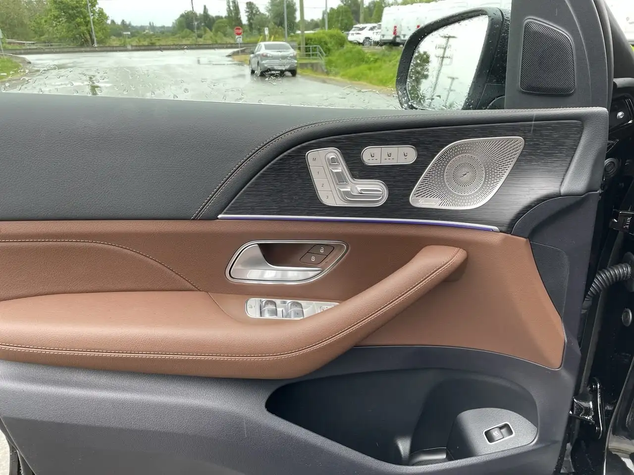 Mercedes-Benz GLE снимка Mercedes-Benz GLE