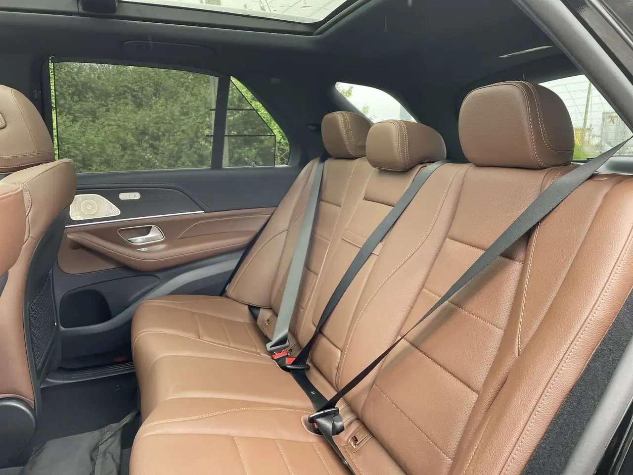 Mercedes-Benz GLE снимка Mercedes-Benz GLE
