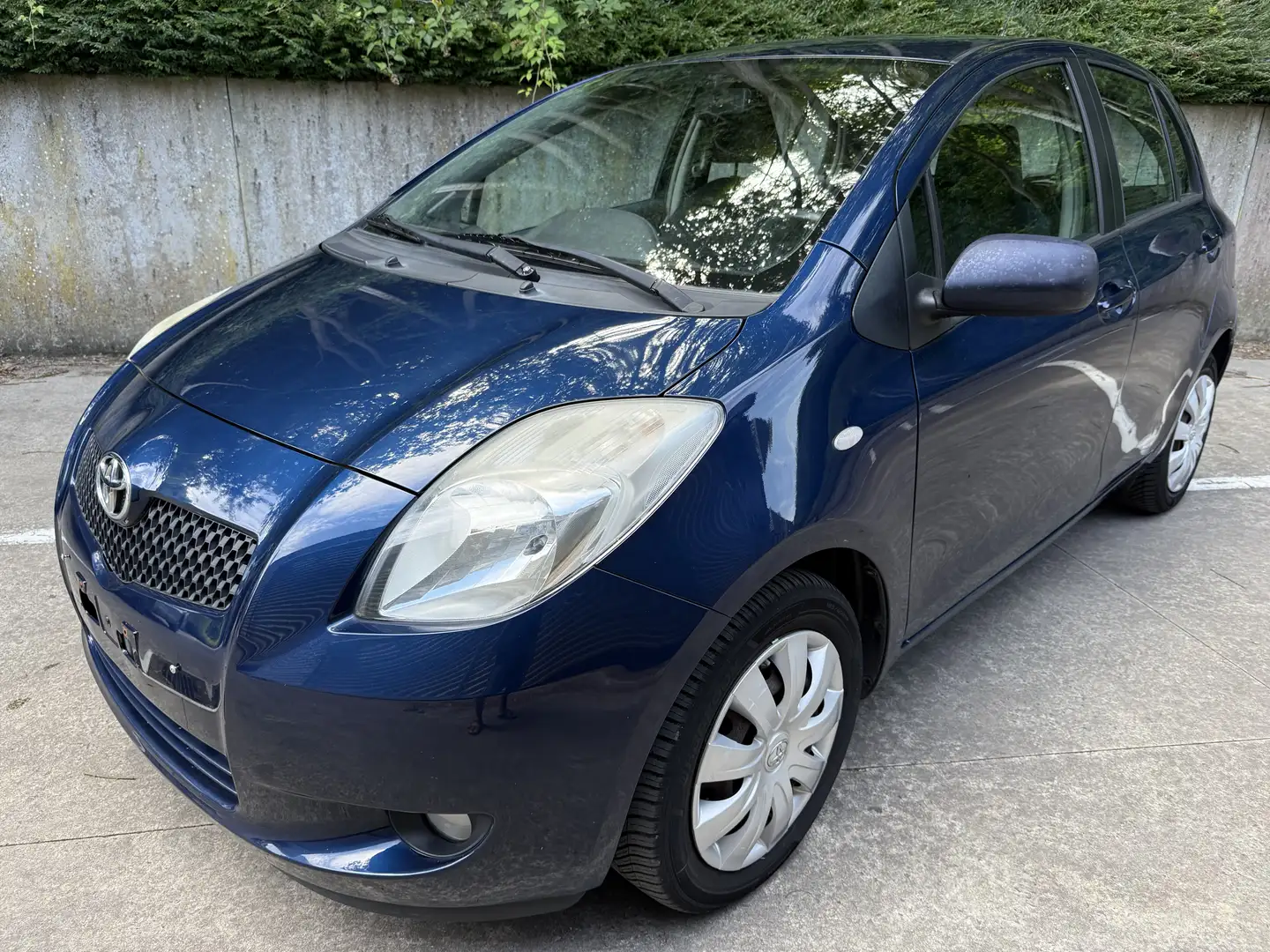 Toyota Yaris 1.3i VVT-i 16v Sol MMT🔺airco🔺 - 1