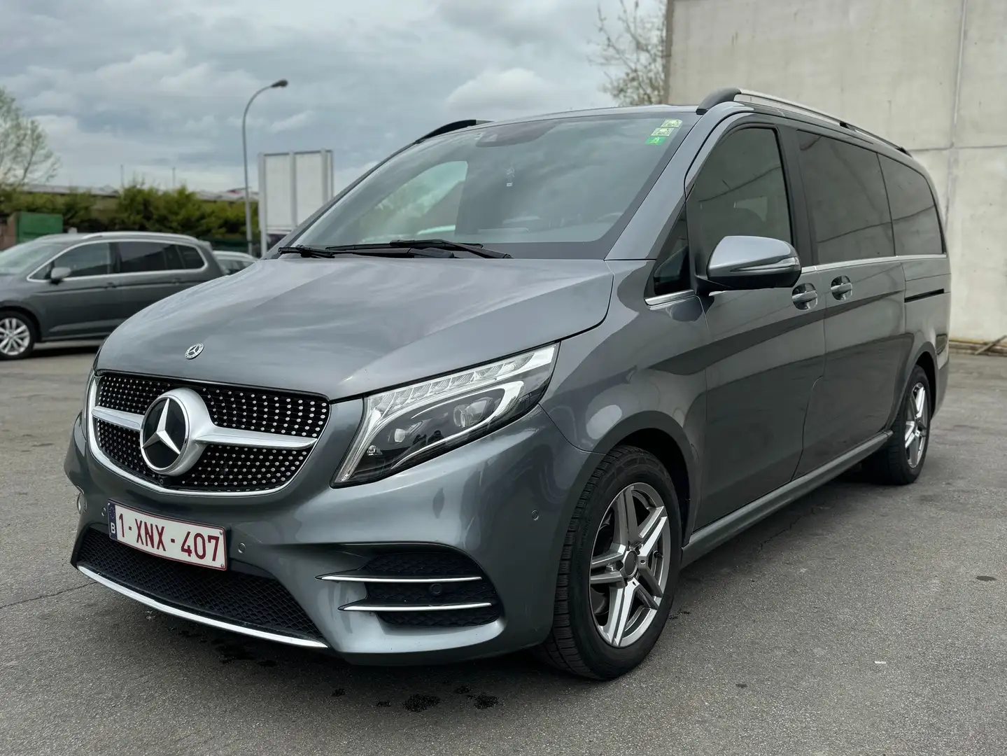 Mercedes-Benz V 300 V 300 d lang 9G-TRONIC Avantgarde Edition 19 Gris - 1