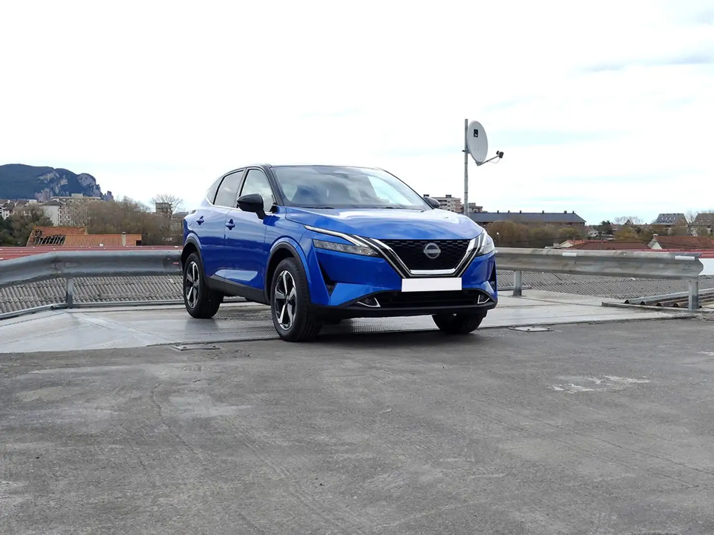 Nissan Qashqai 1.3 DIG-T MHEV 103KW N-CONNECTA 140 5P Azul - 2