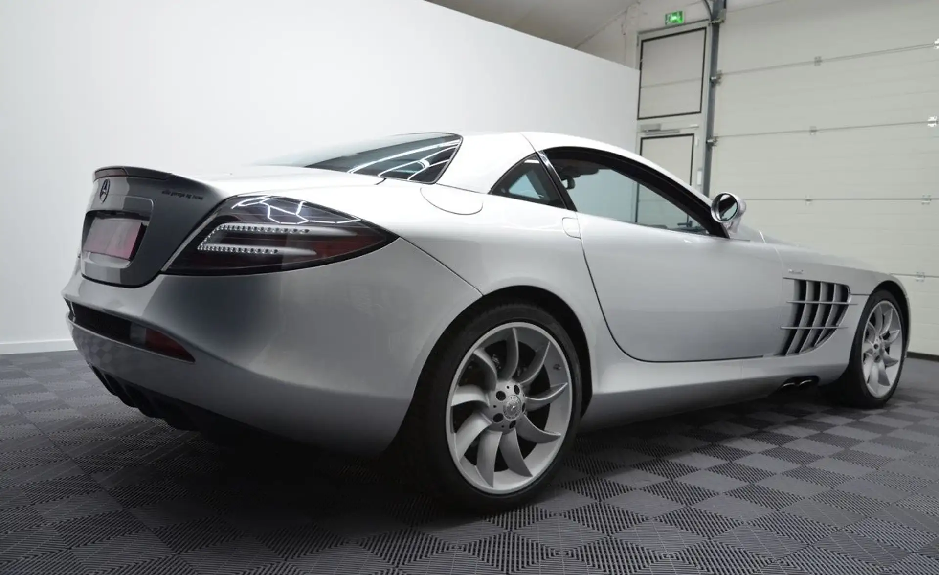 벤츠 SLR McLaren 5.5 2004 실버 사진 5