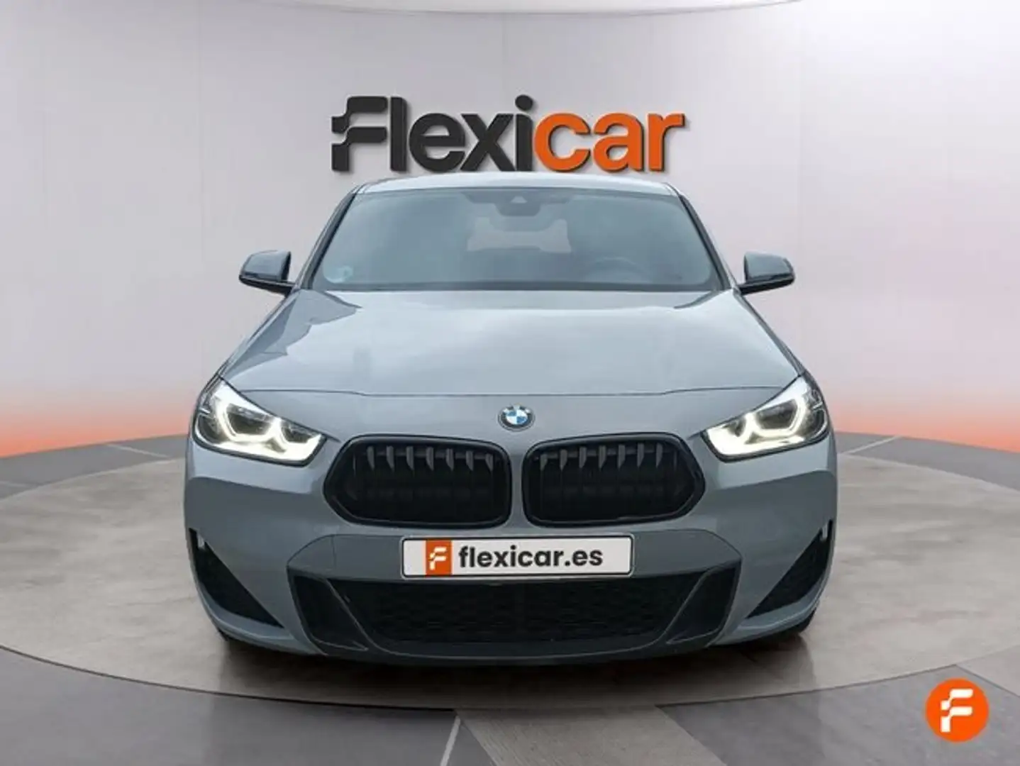 BMW X2 sDrive 18dA Gris - 2