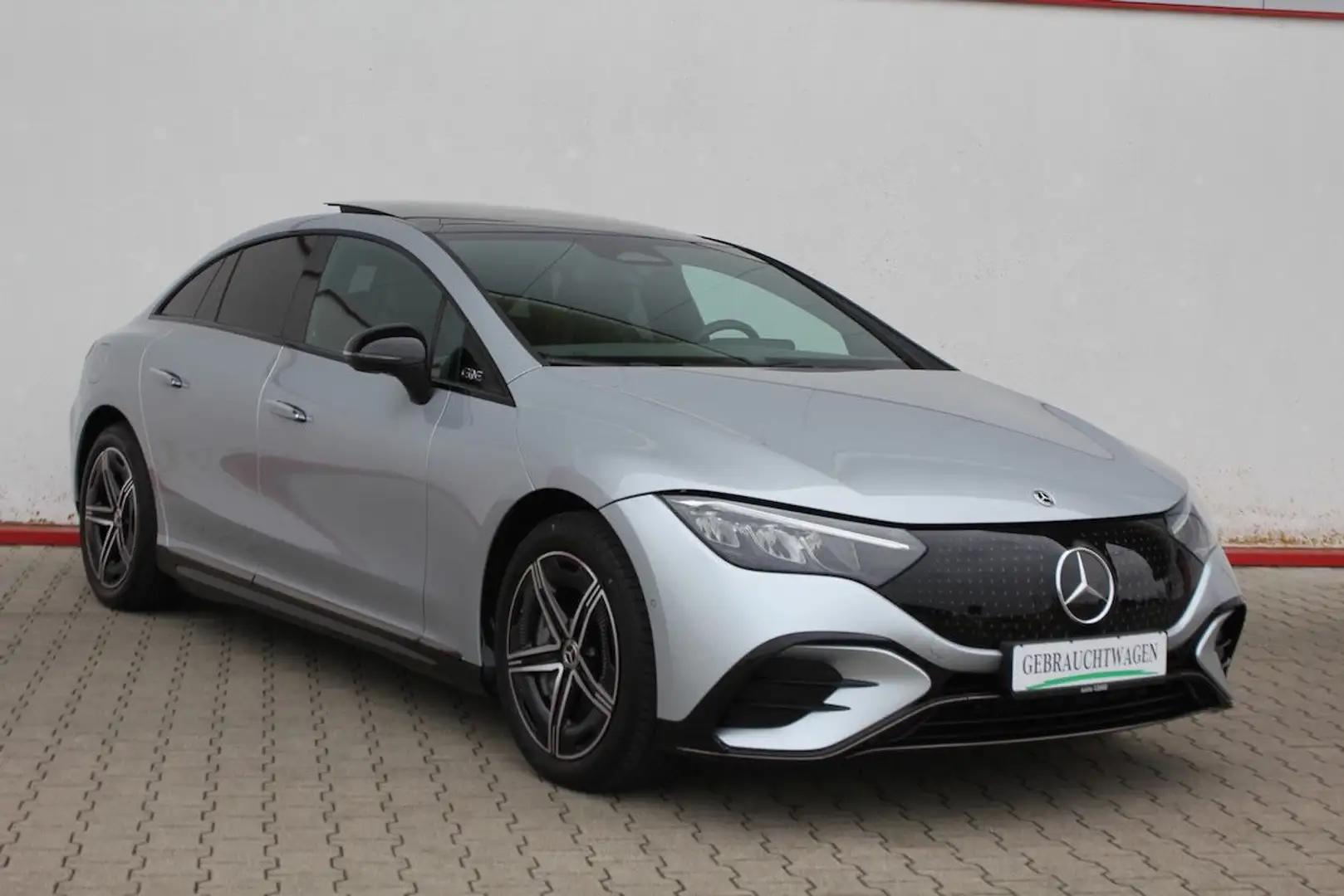 Mercedes-Benz EQE 300 AMG Line PANO 22 kW 84B Wärmepumpe 583 Argintiu - 1