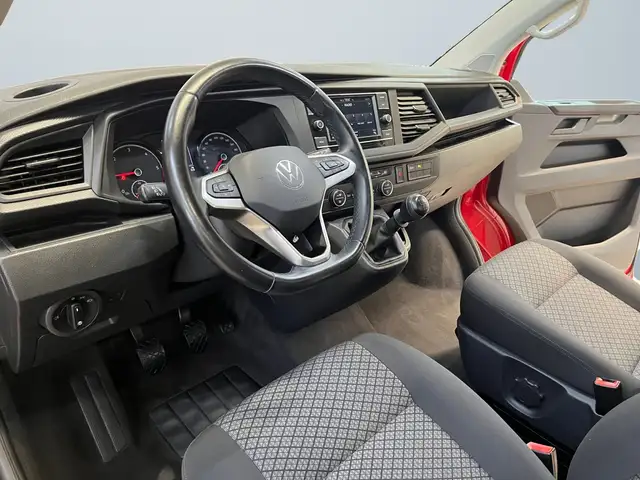 Volkswagen Multivan view 8