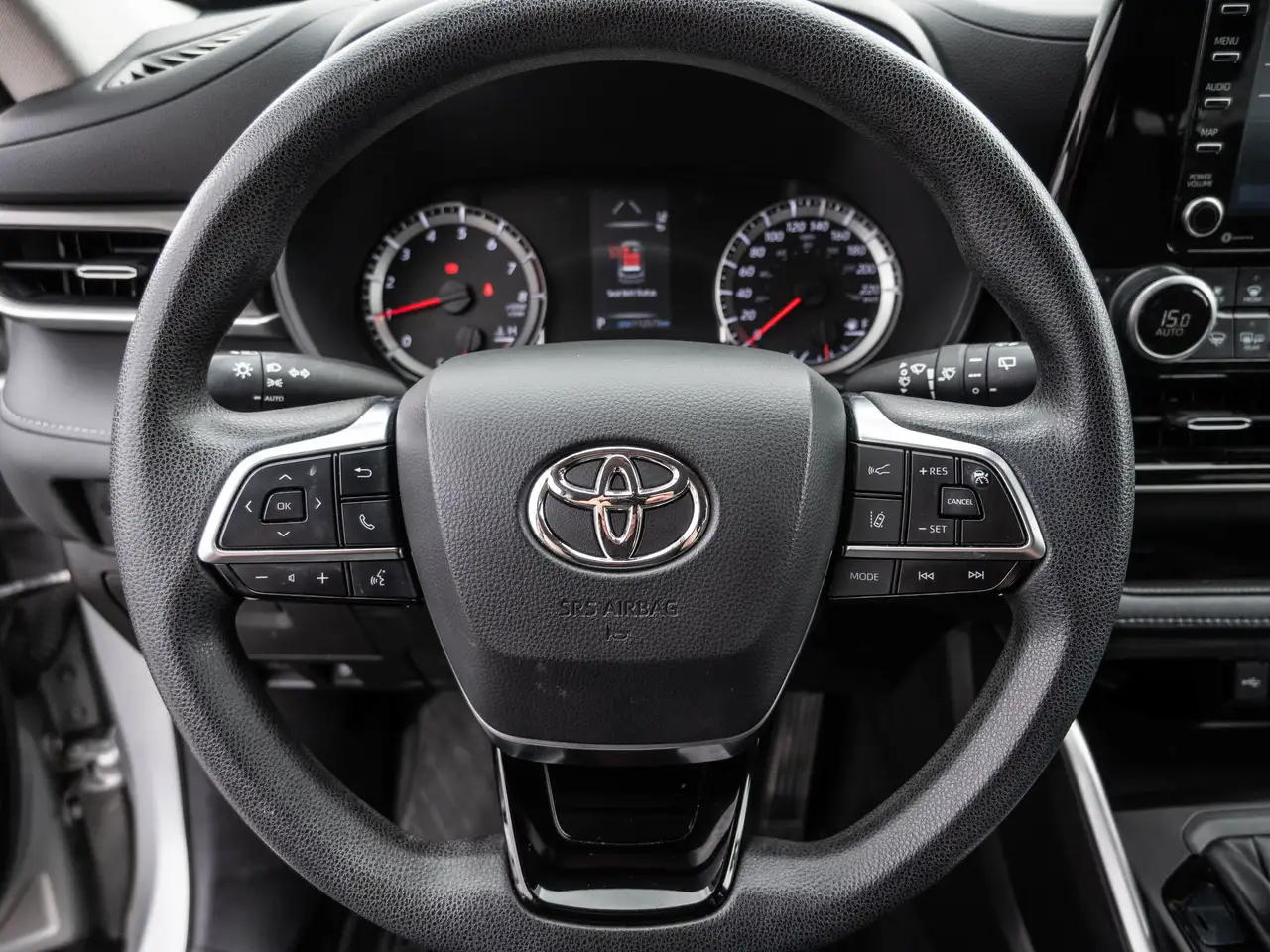 Toyota Highlander снимка Toyota Highlander