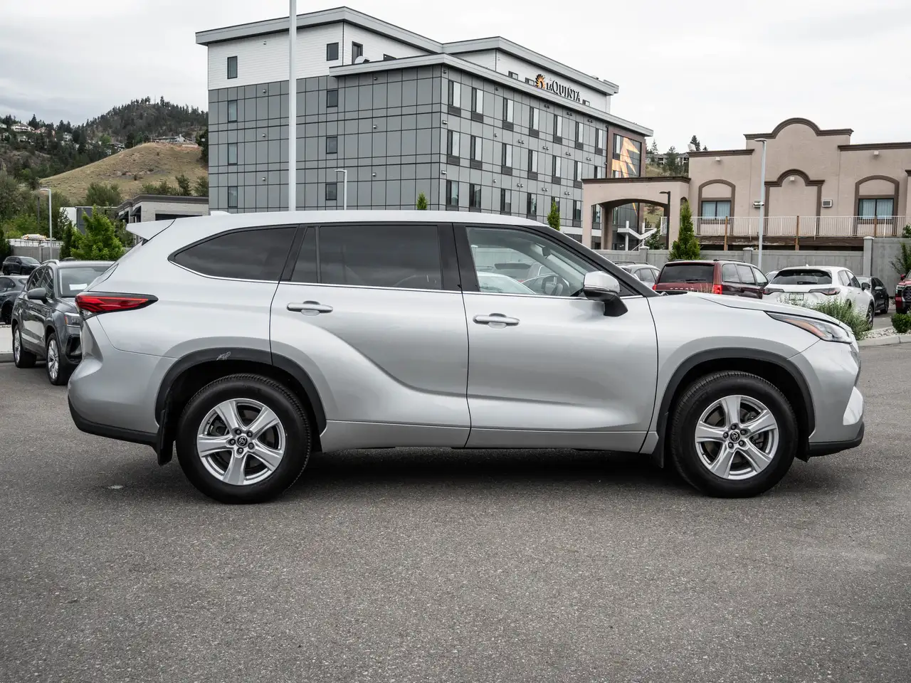 Toyota Highlander снимка Toyota Highlander