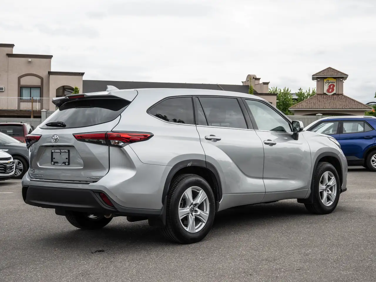 Toyota Highlander снимка Toyota Highlander