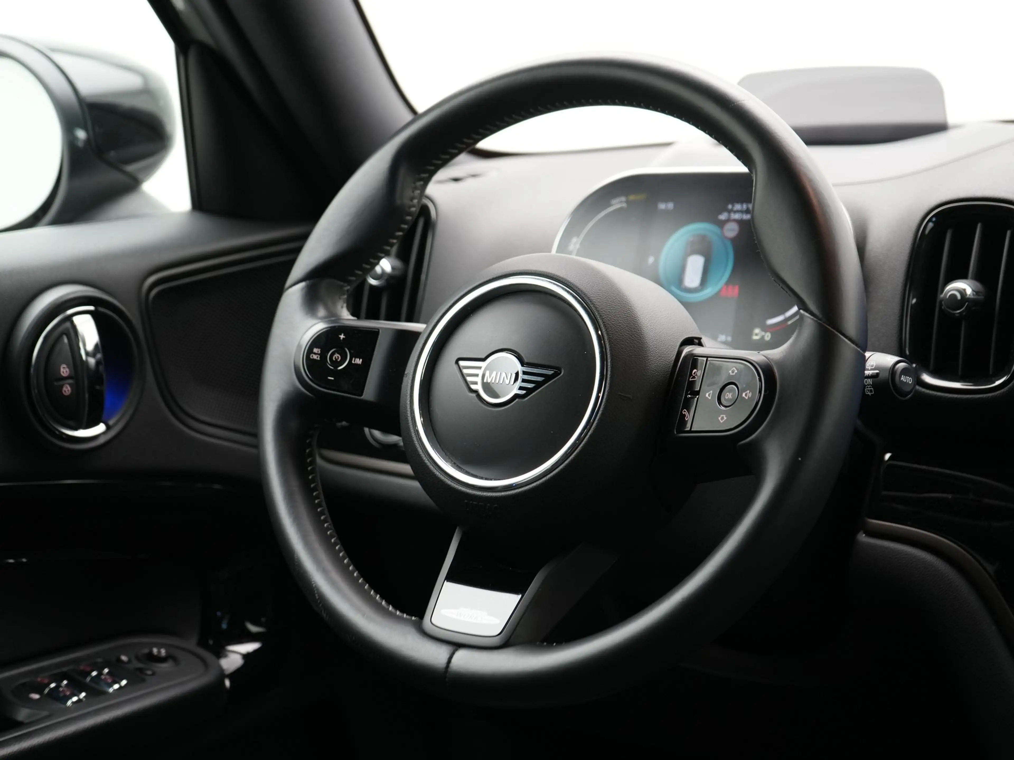 MINI John Cooper Works Countryman SE ALL4 JCW-Trim — photo 2