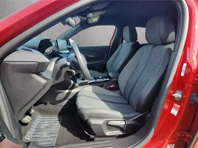 Peugeot 2008 view 9