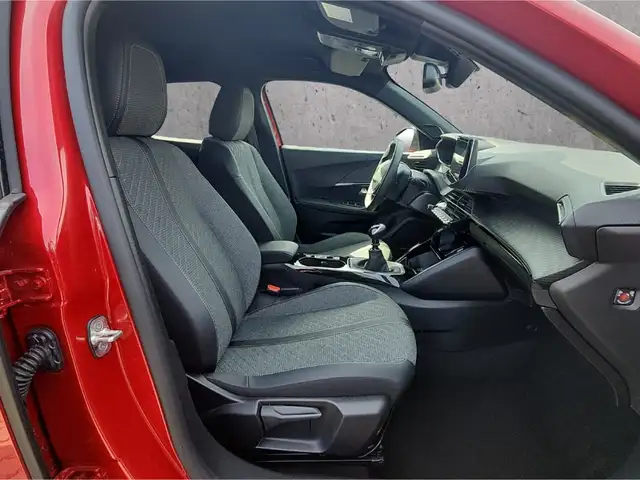Peugeot 2008 view 13