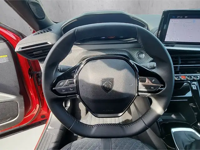 Peugeot 2008 view 10