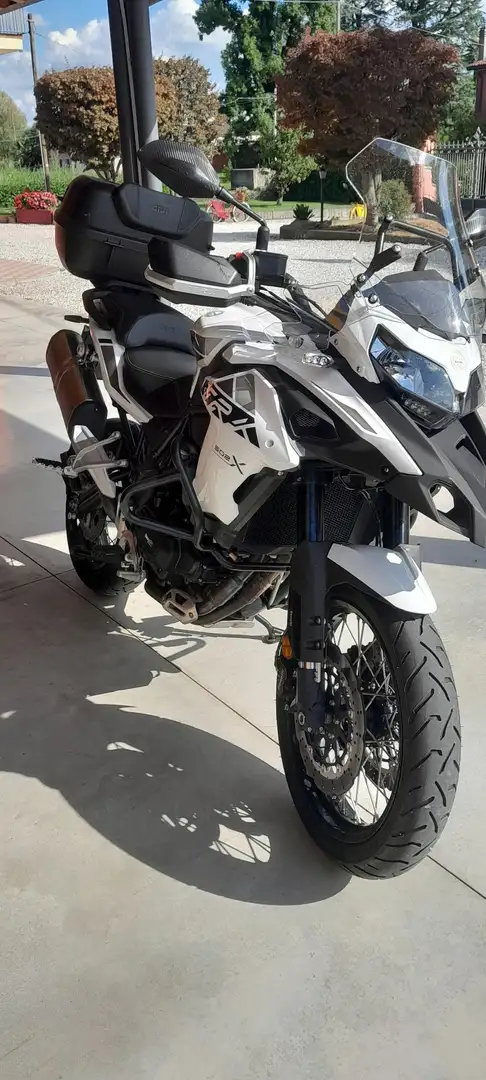 Benelli TRK 502 Alb - 1