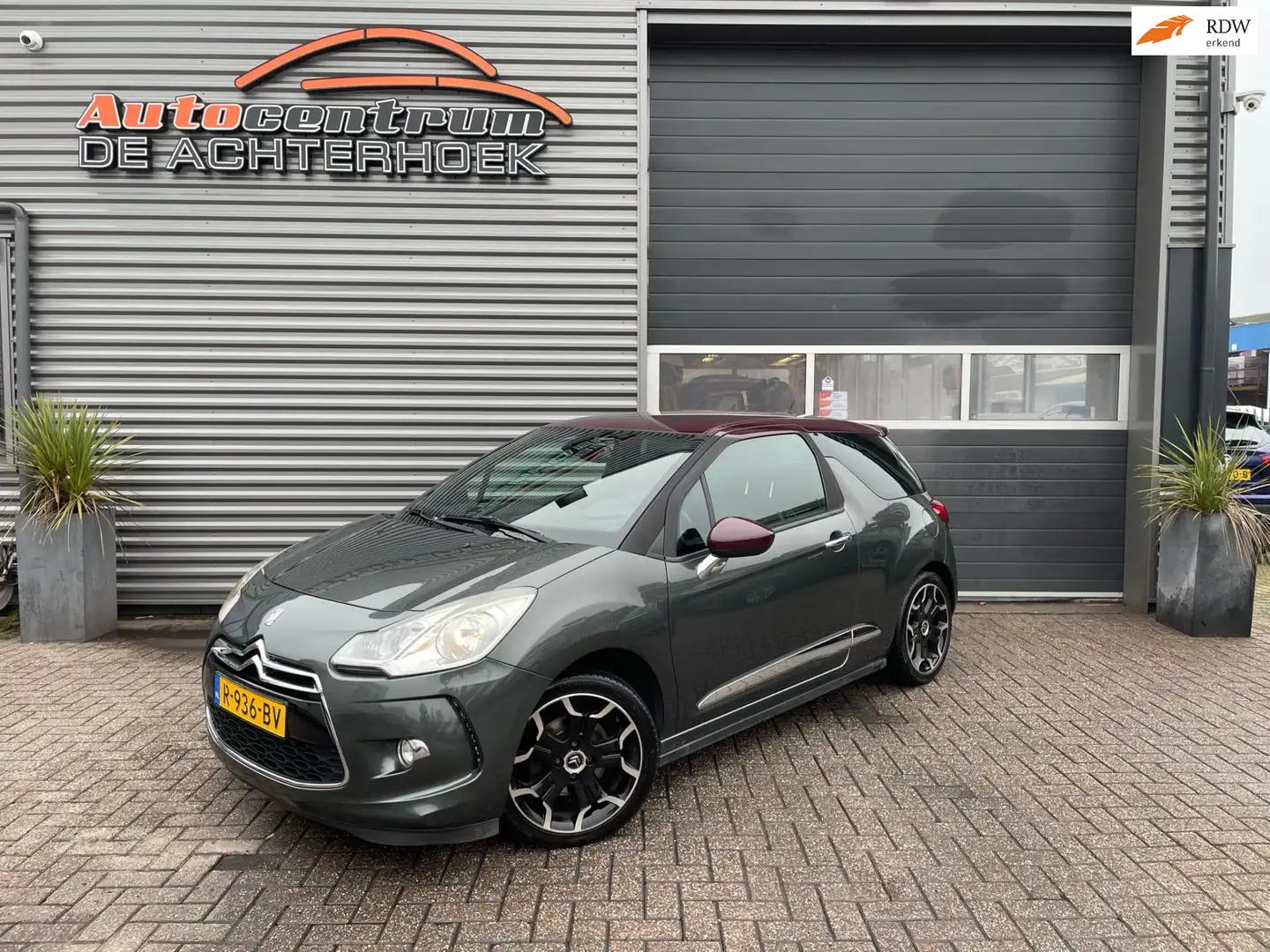 Citroen DS3 1.6 THP Sport Chic Grijs - 1