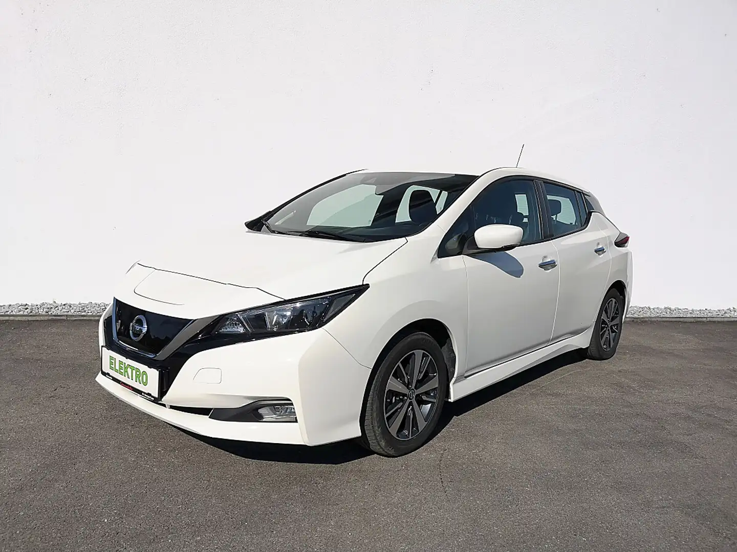 Nissan Leaf e 40kWh Acenta Weiß - 1