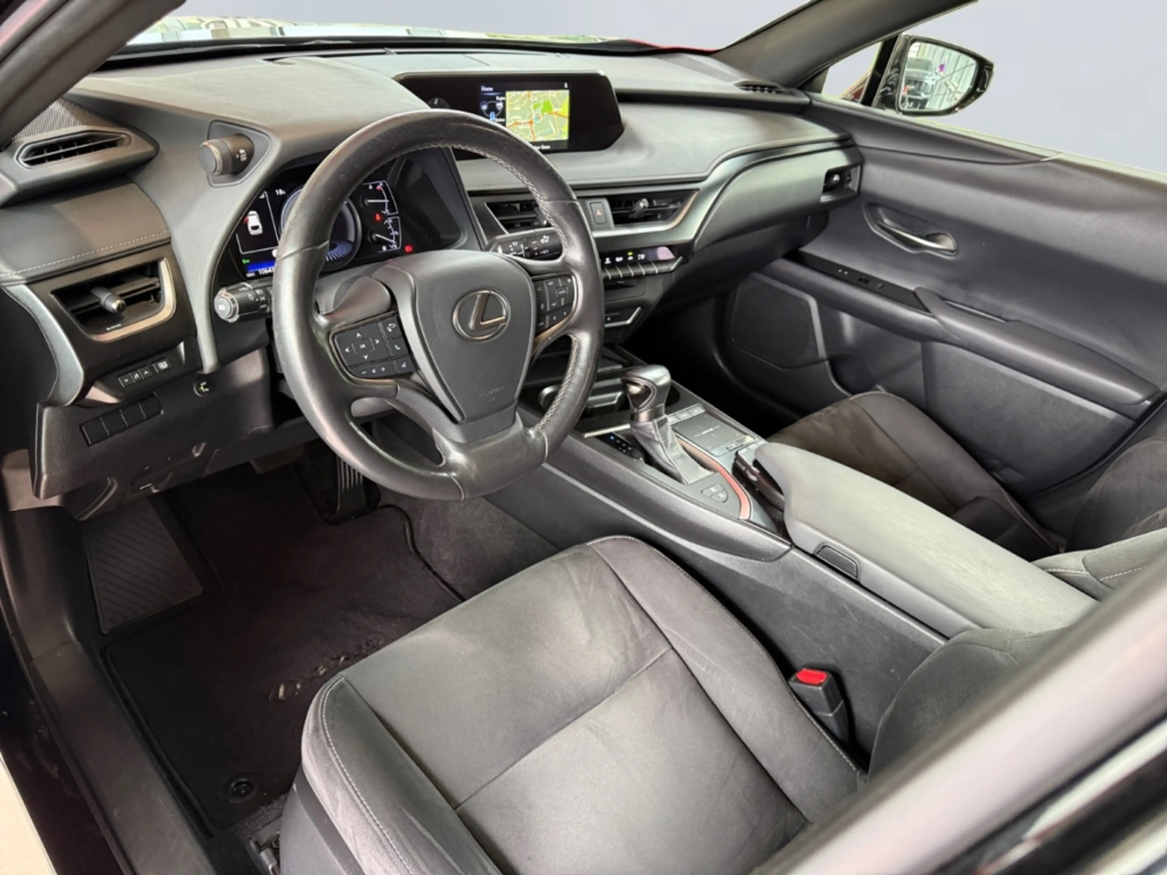 Lexus UX 250h Launch Edition *RCam*SHZ*PDC*ACC* — photo 9
