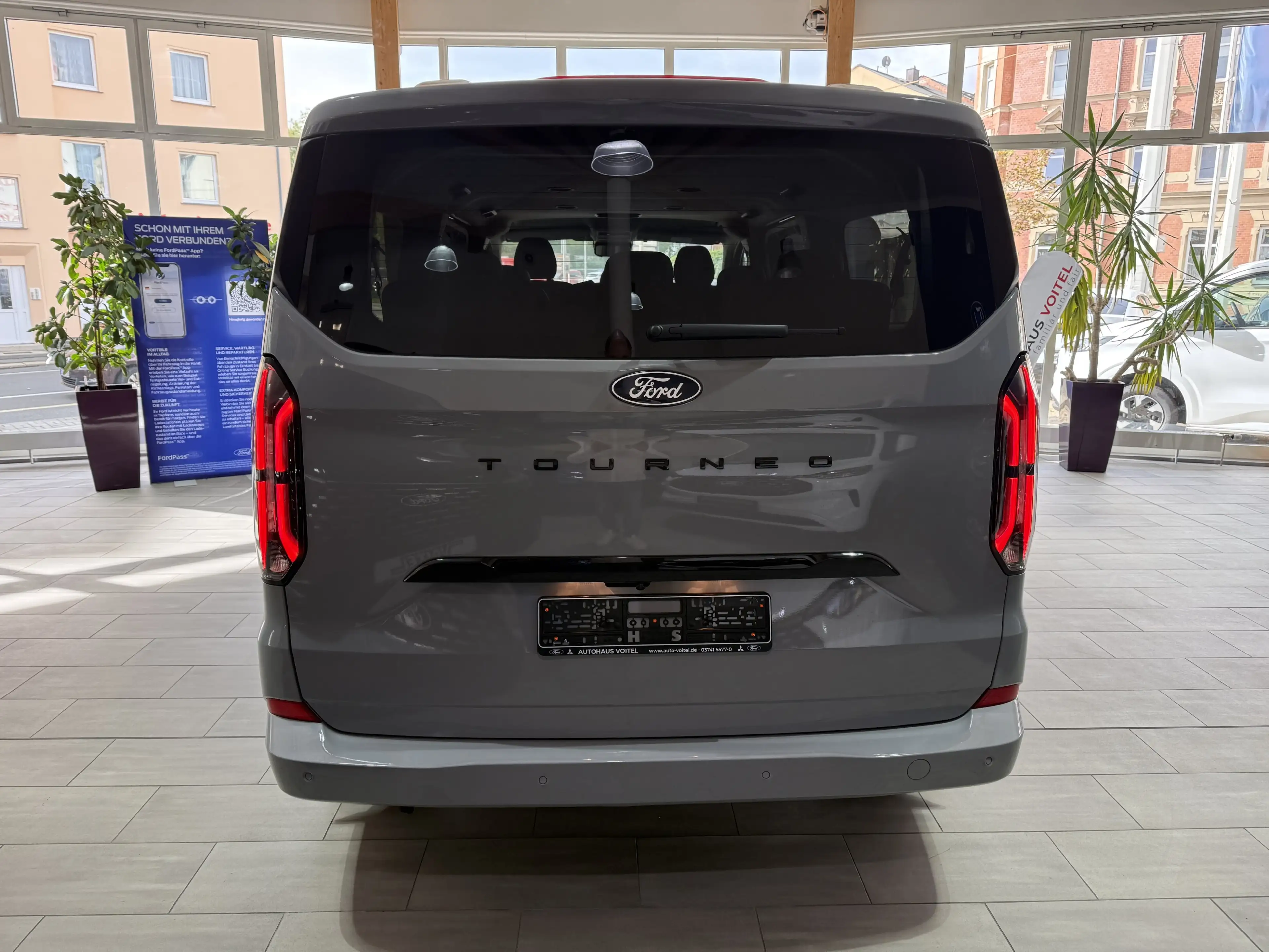 Ford Tourneo Custom Titanium X L2 elektr. AHK / B&O / 70L Tank — photo 6