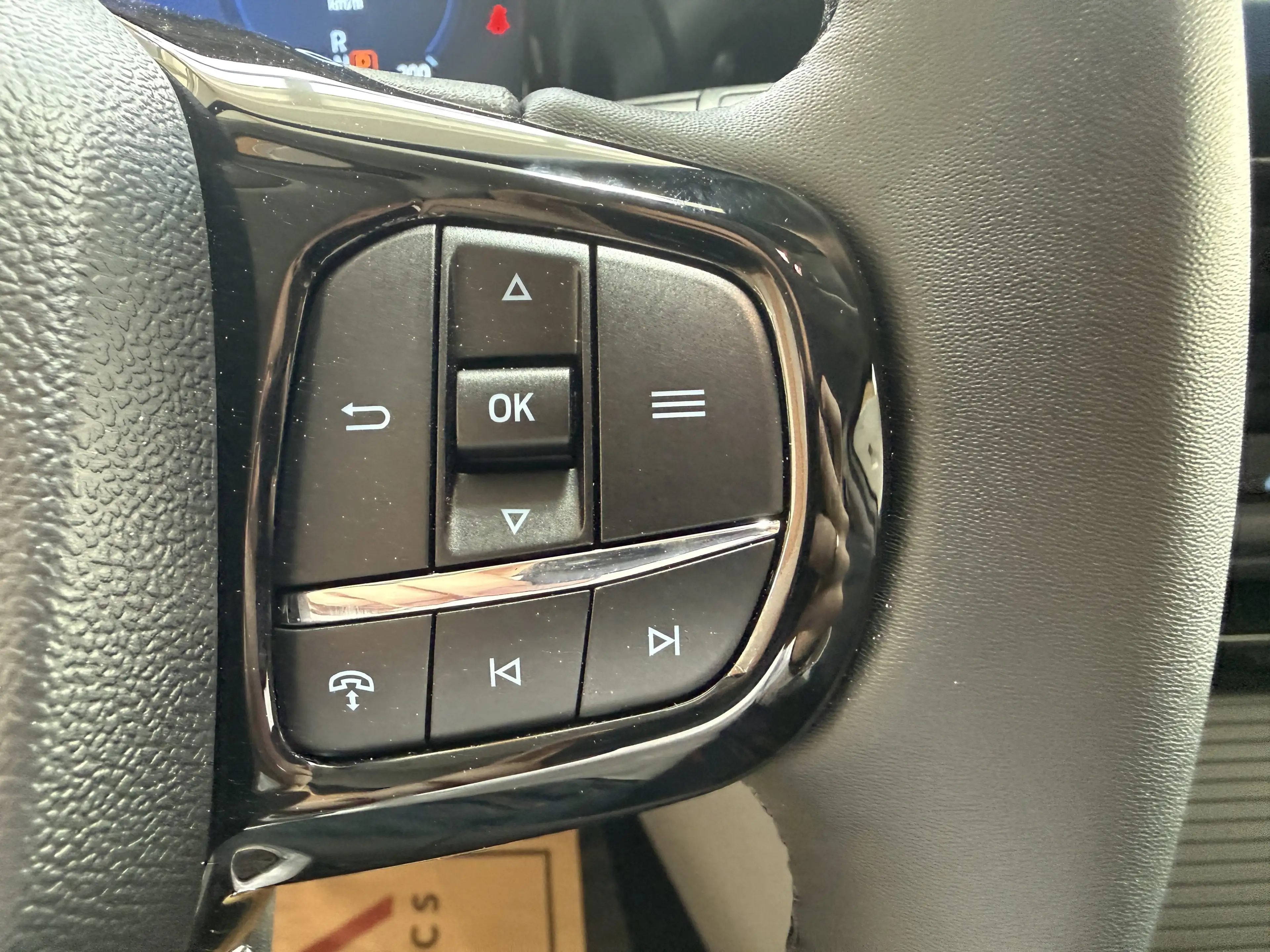 Ford Tourneo Custom Titanium X L2 elektr. AHK / B&O / 70L Tank — photo 14