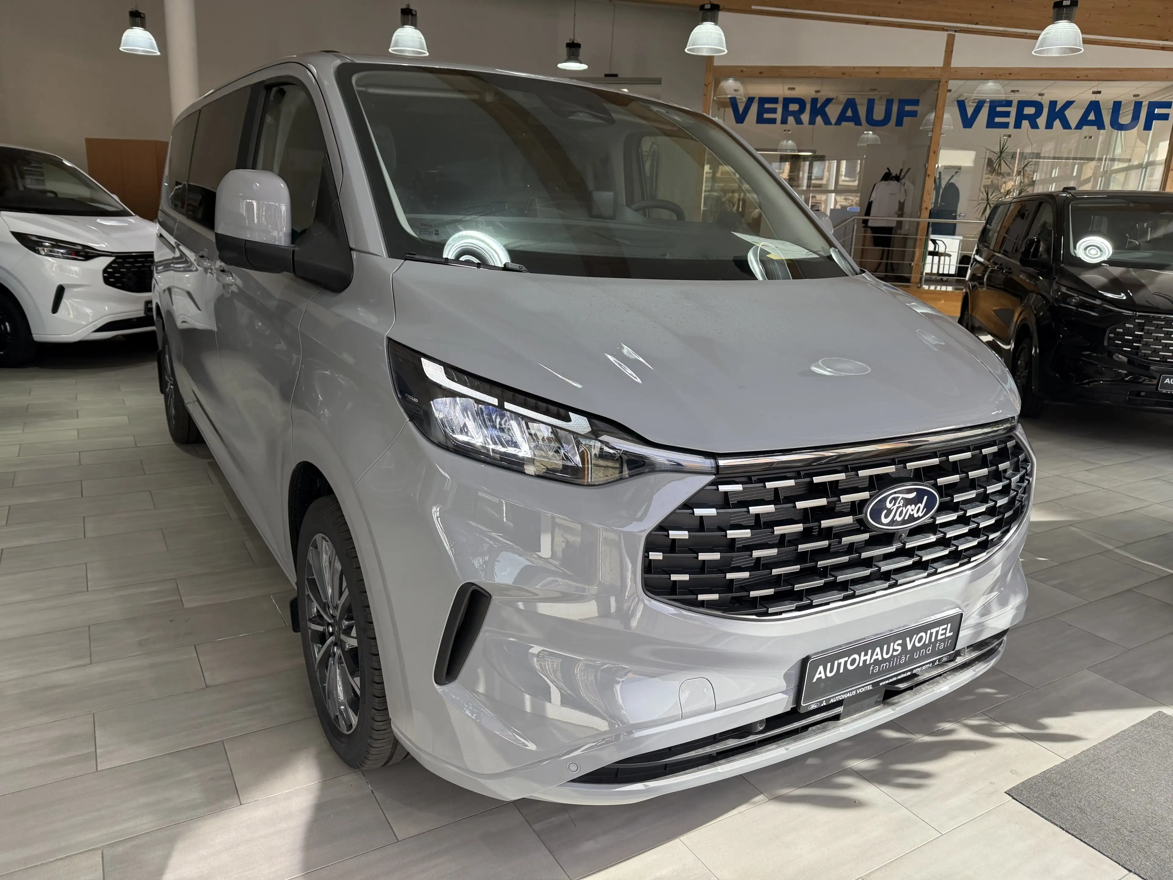 Ford Tourneo Custom Titanium X L2 elektr. AHK / B&O / 70L Tank — photo 3