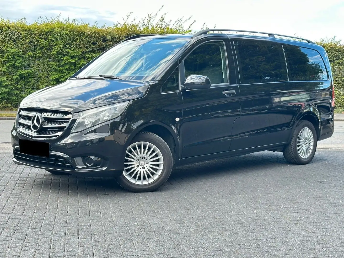 Mercedes-Benz Vito Tourer 114 CDI BT Pro Lang 9.Sitze PDC Schwarz - 2