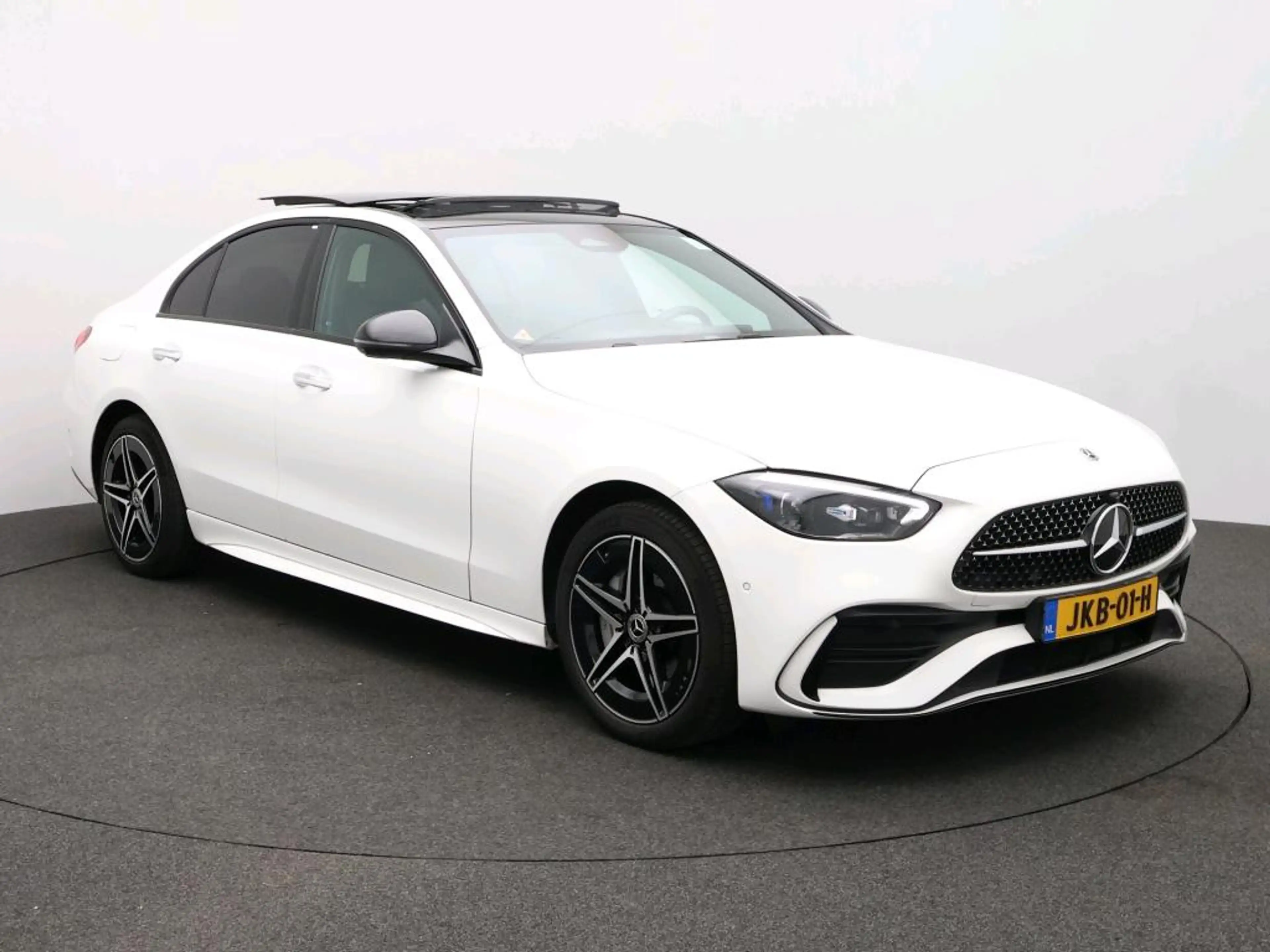 Mercedes-Benz C 300 e Business Solution AMG AMG Line | Night Pakket | — photo 3
