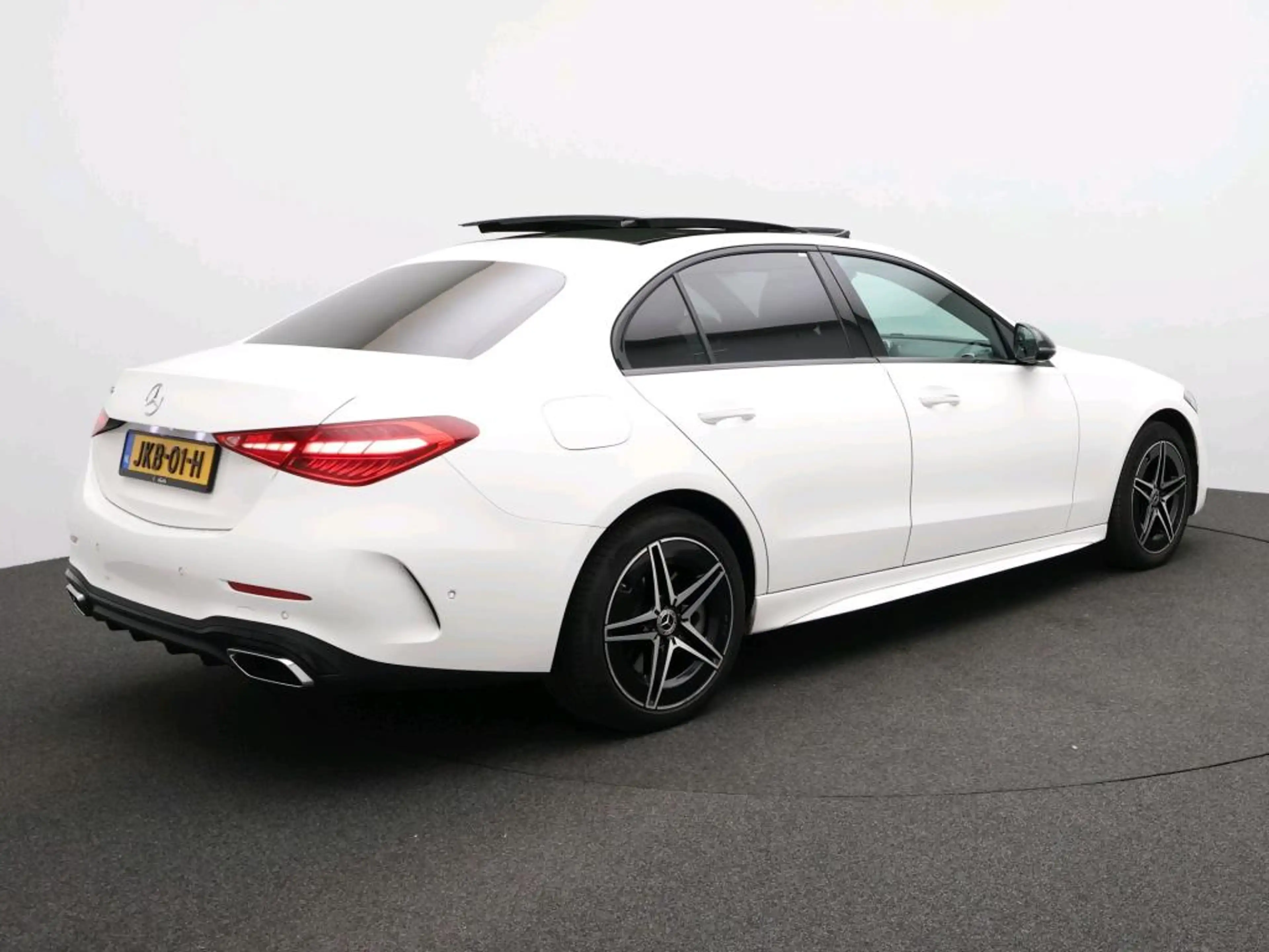 Mercedes-Benz C 300 e Business Solution AMG AMG Line | Night Pakket | — photo 2