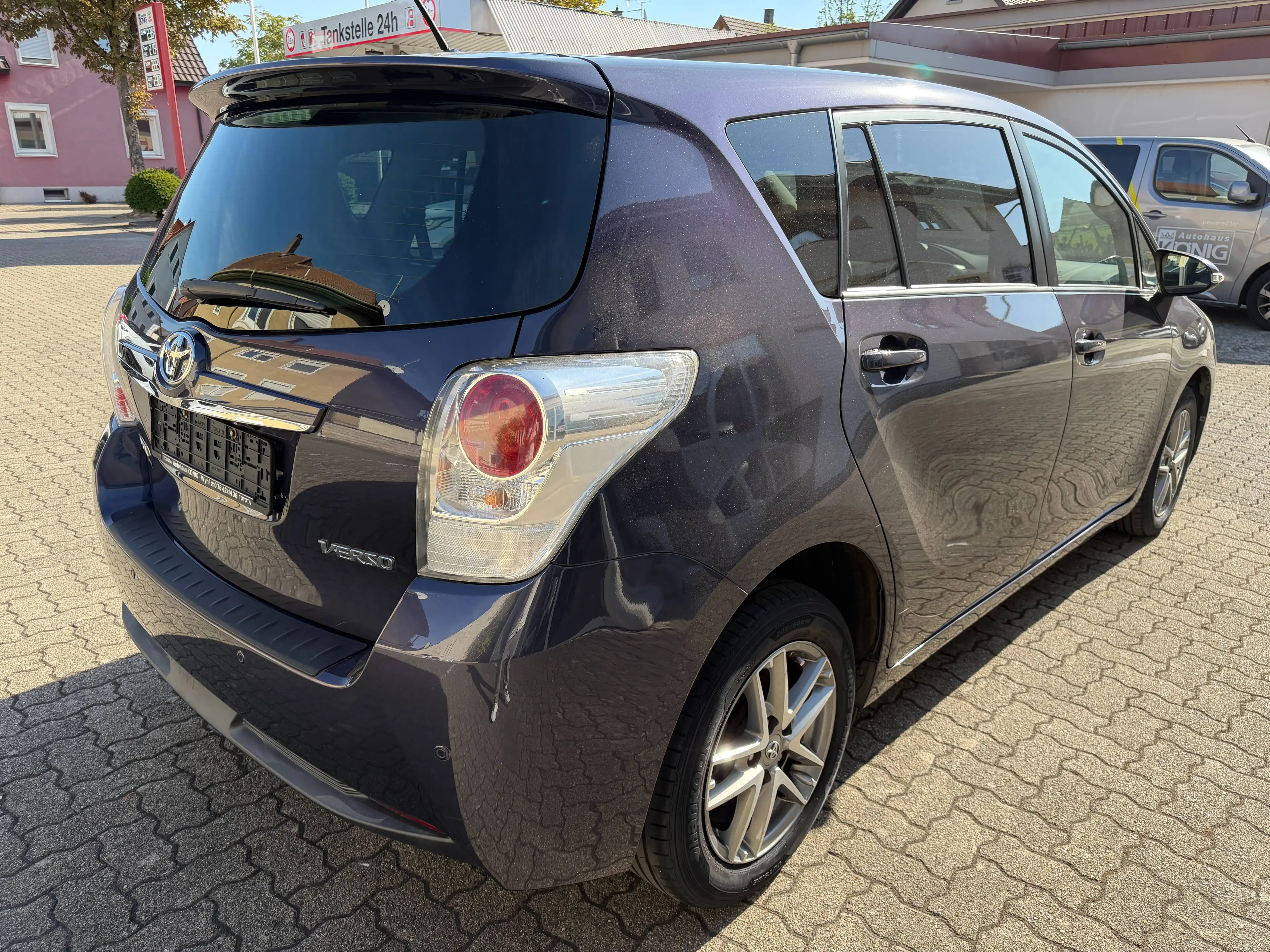 Toyota Verso SkyView Edition — photo 6