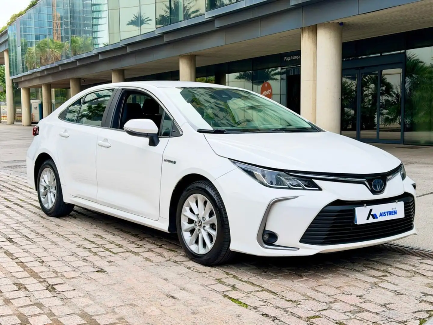 Toyota Corolla 1.8 125H BUSINESS E-CVT SEDAN Blanco - 2
