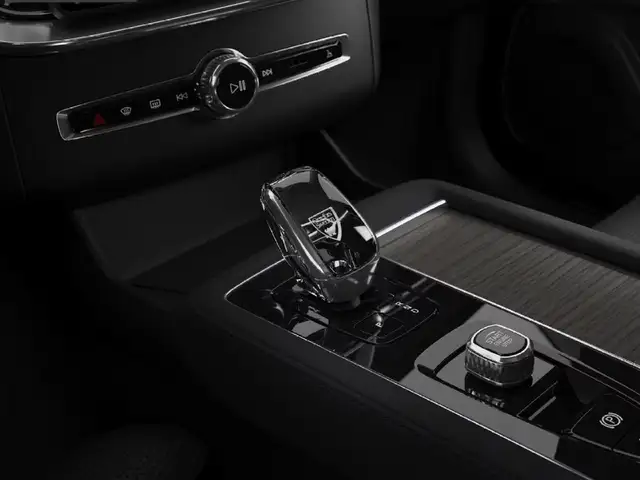 Volvo XC90 Ultra, T8 AWD Plug-in Hybrid, Elektrisch/Benzin, D Ansicht 17