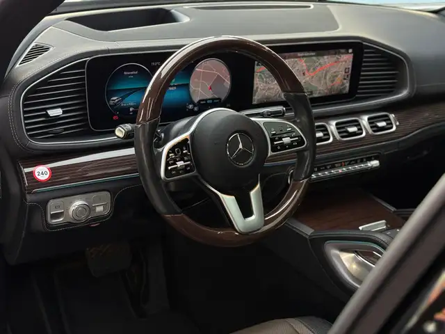 Mercedes-Benz Gle view 13